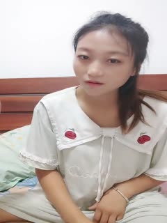 良家小少妇深夜露脸与小哥床上激情，让小哥吃奶舔逼，口交大鸡巴后入爆草，激情上位淫声荡语不断互动撩骚第01集 [HD]-leb