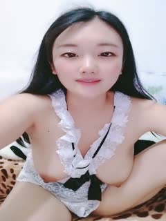 比较有味道的哺乳期少妇，全程露脸大秀直播跟狼友发骚，情趣漏奶装道具自慰逼逼，跟狼友互动挤奶水给狼友喝第02集 [HD]-leb